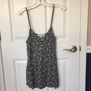 Forever 21 Gray Floral Button-Up Tank
